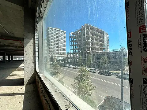 Satılır obyekt 1317 m² — Bakı 1317.00 m²
