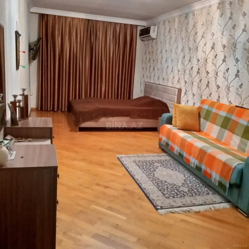 Satılır 2 otaqlı mənzil 100 m²