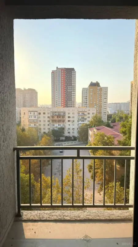 Satılır 3 otaqlı mənzil 102 m²