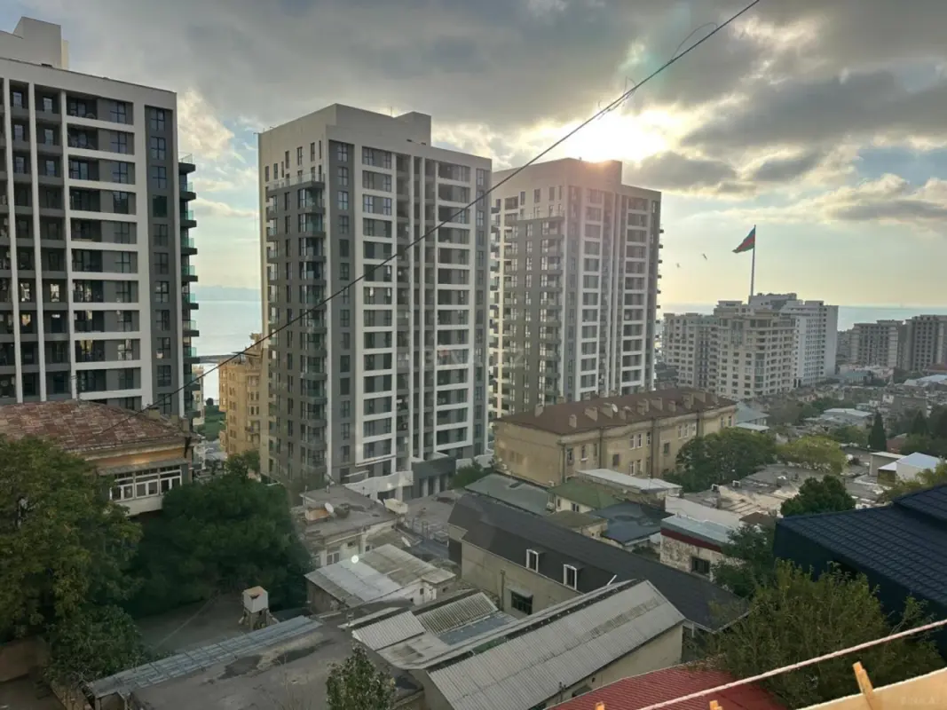 Satılır 3 otaqlı mənzil 80 m²