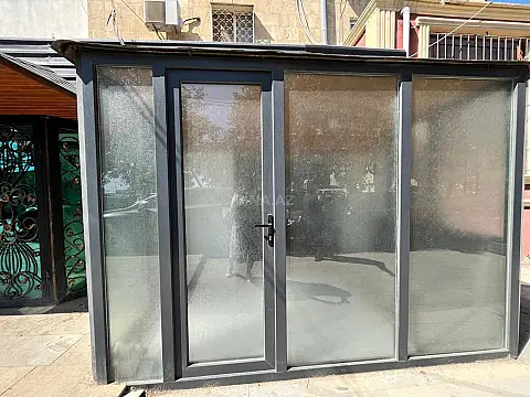 Kirayə verilir obyekt 12 m² — Bakı 12.00 m²