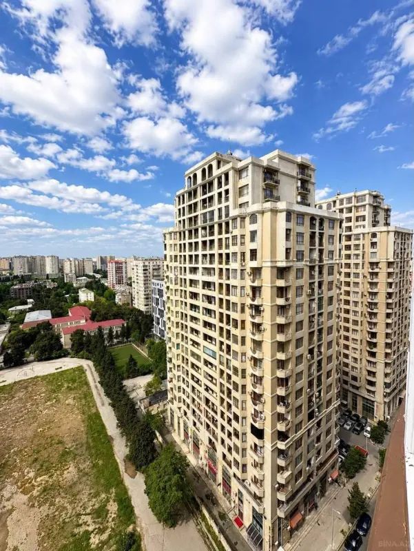 Satılır 2 otaqlı mənzil 100 m²