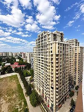 Satılır 2 otaqlı mənzil 100 m² — Bakı, İnşaatçılar 2 otaq 100.00 m²
