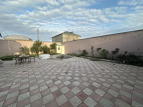 Satılır 5 otaqlı həyət evi 130 m² — Bakı 5 otaq 130.00 m²