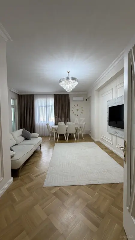 Satılır 3 otaqlı mənzil 104 m²
