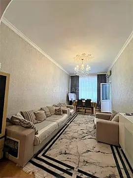 Satılır 2 otaqlı mənzil 80 m² — Bakı, Həzi Aslanov qəs. 2 otaq 80.00 m²