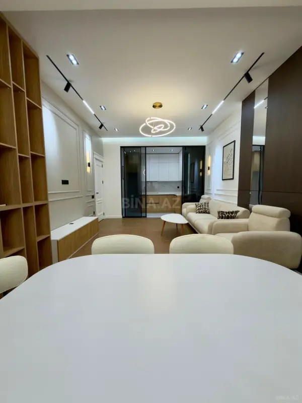 Satılır 3 otaqlı mənzil 92 m²