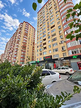 Satılır 2 otaqlı mənzil 65 m² — Bakı, İnşaatçılar 2 otaq 65.00 m²