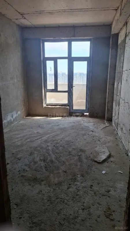 Satılır 2 otaqlı mənzil 118 m²