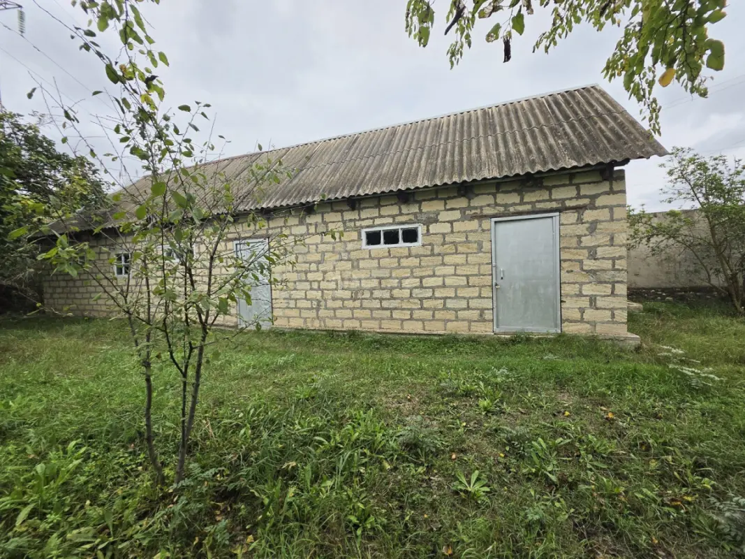 Satılır 6 otaqlı həyət evi 210 m²