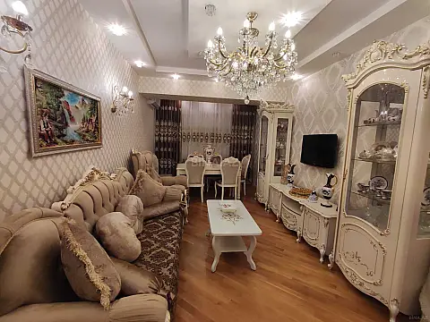 Satılır 3 otaqlı mənzil 100 m² — Bakı, Həzi Aslanov qəs. 3 otaq 100.00 m²