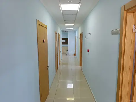 Kirayə verilir obyekt 301 m² — Bakı 301.00 m²