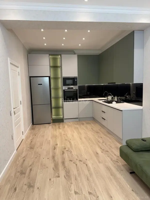 Kirayə verilir 2 otaqlı mənzil 75 m²