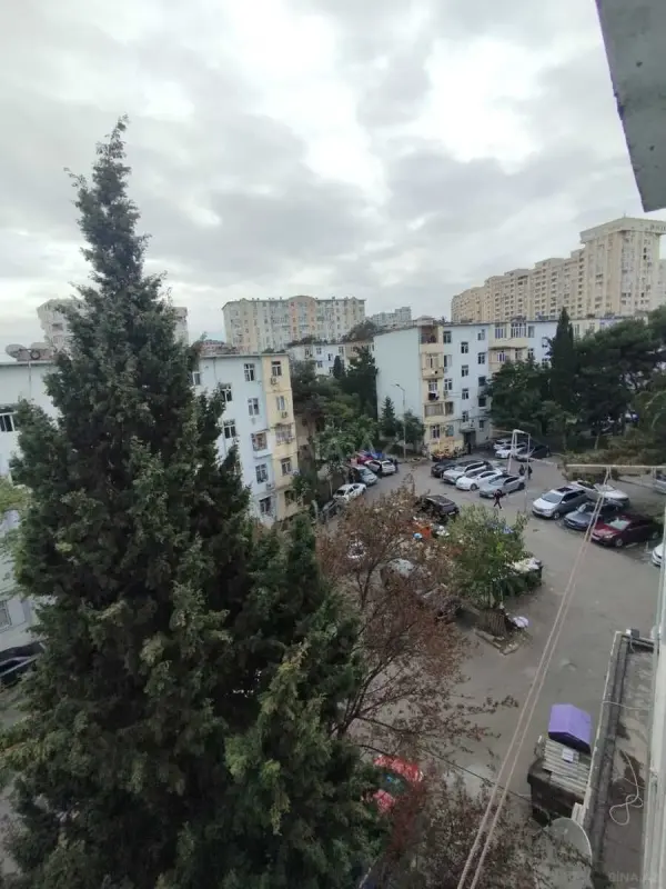 Satılır 1 otaqlı mənzil 35 m²