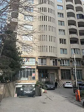 Satılır 8 otaqlı mənzil 400 m² — Bakı, Nəsimi 8 otaq 400.00 m²