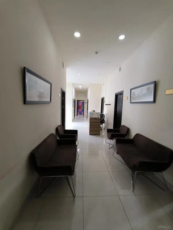Satılır 6 otaqlı ofis 410 m²