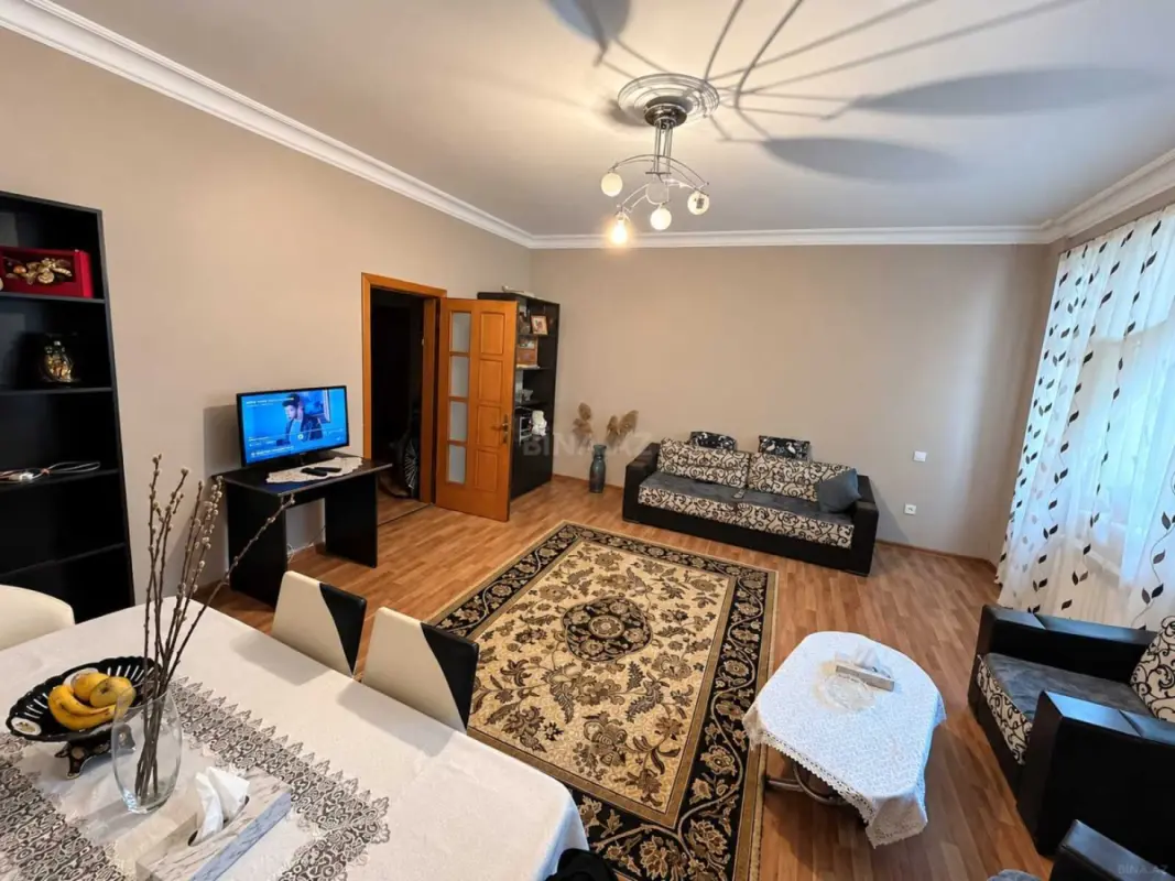 Satılır 3 otaqlı mənzil 125 m²