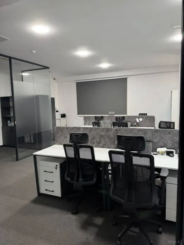 Satılır 6 otaqlı ofis 190 m²