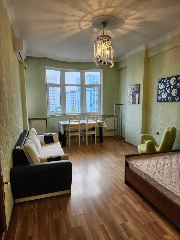 Satılır 1 otaqlı mənzil 50 m²