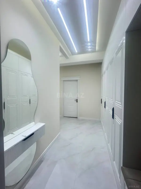 Satılır 3 otaqlı mənzil 120 m²