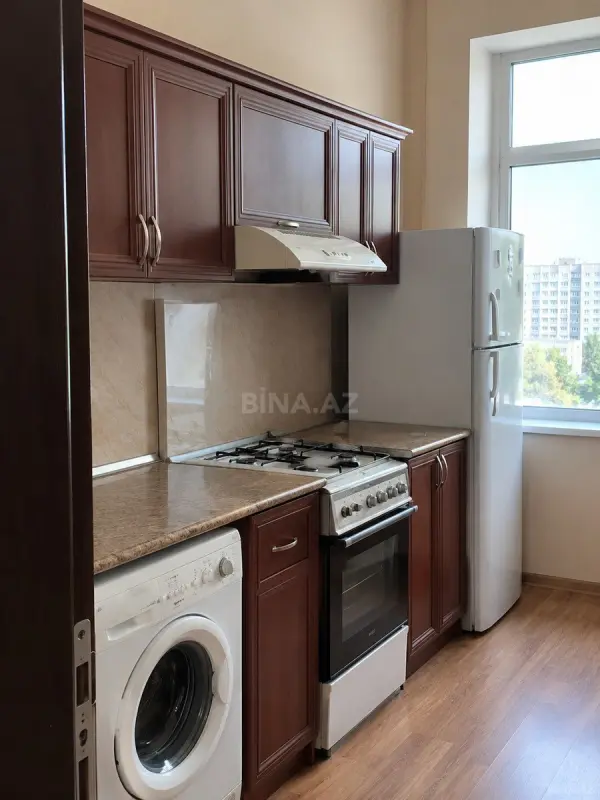 Kirayə verilir 2 otaqlı ofis 65 m²