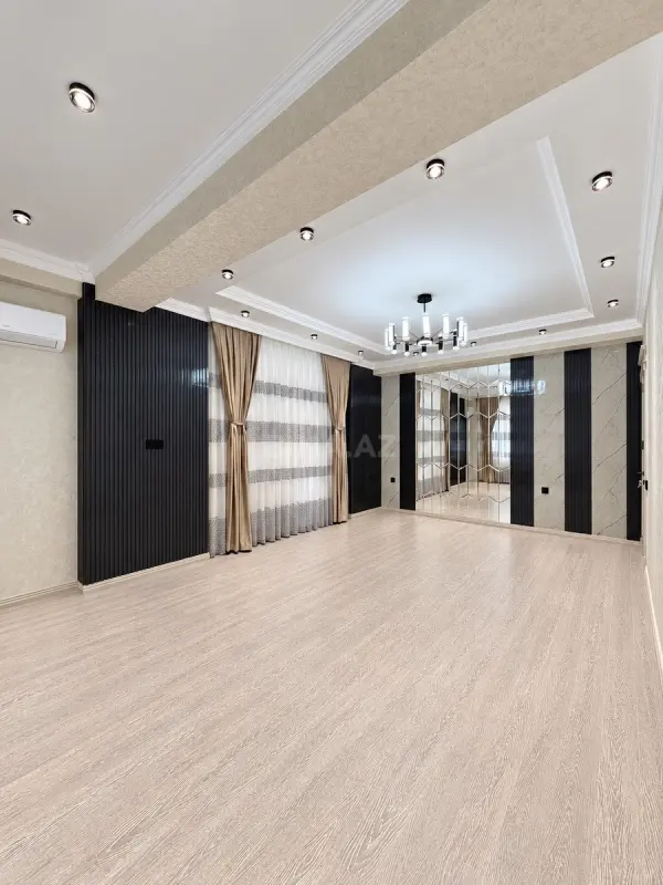 Satılır 4 otaqlı mənzil 143 m²