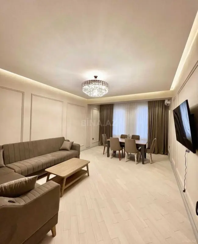 Kirayə verilir 2 otaqlı mənzil 80 m²