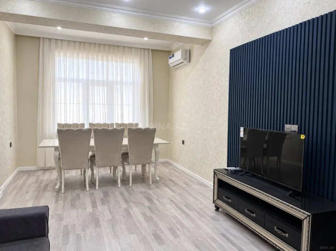 Satılır 2 otaqlı mənzil 72 m²