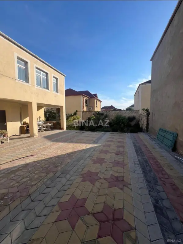 Satılır 4 otaqlı həyət evi 164 m²
