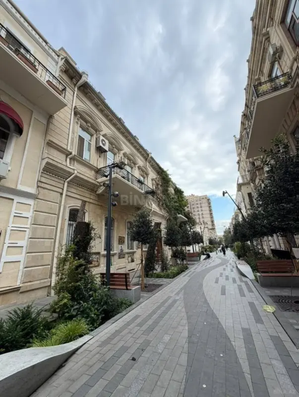 Kirayə verilir 2 otaqlı mənzil 75 m²