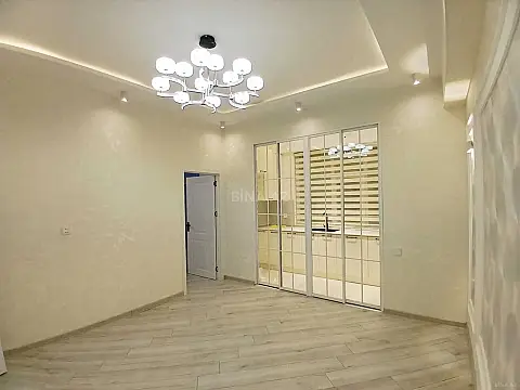 Satılır 3 otaqlı mənzil 80 m² — Bakı, İnşaatçılar 3 otaq 80.00 m²