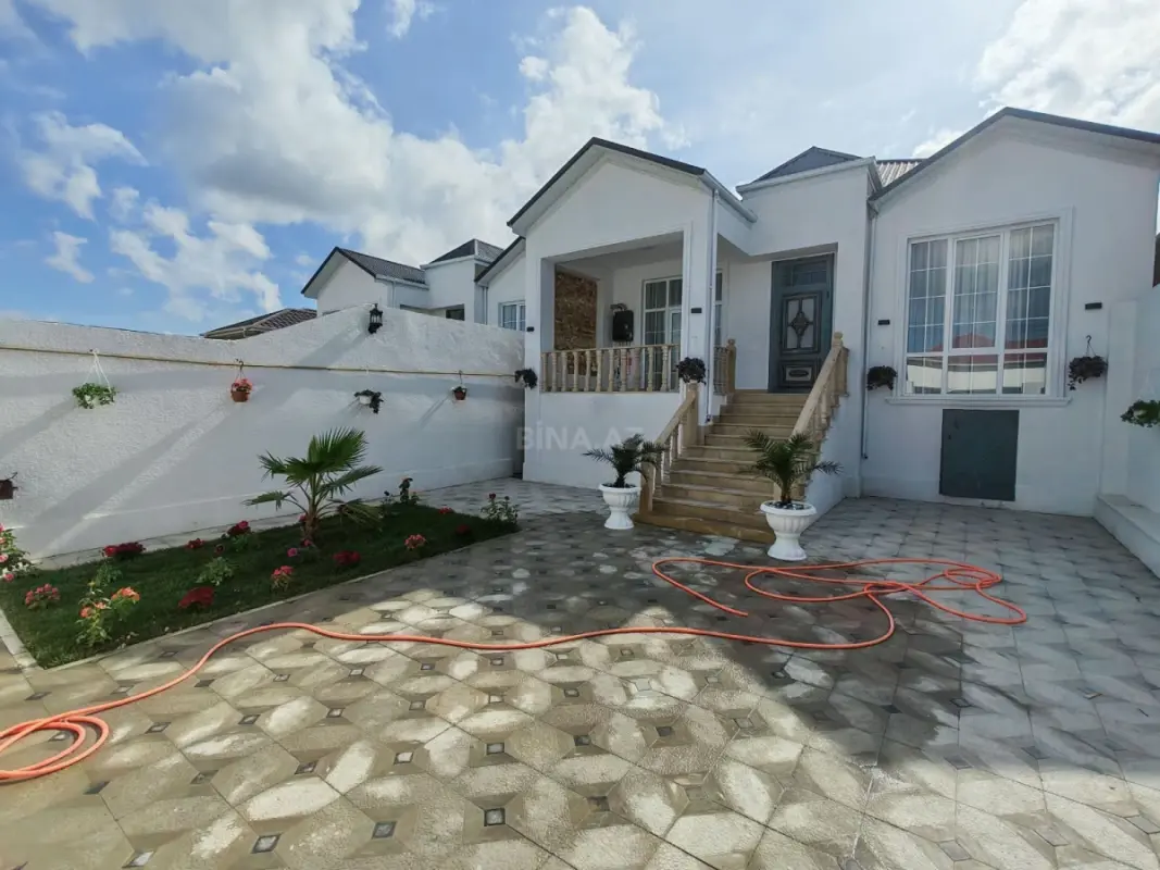 Satılır 4 otaqlı həyət evi 120 m²