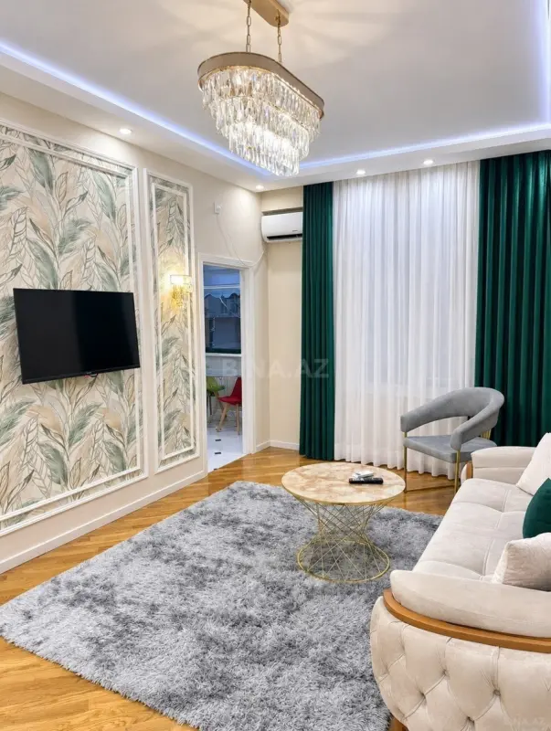 Kirayə verilir 2 otaqlı mənzil 68 m²