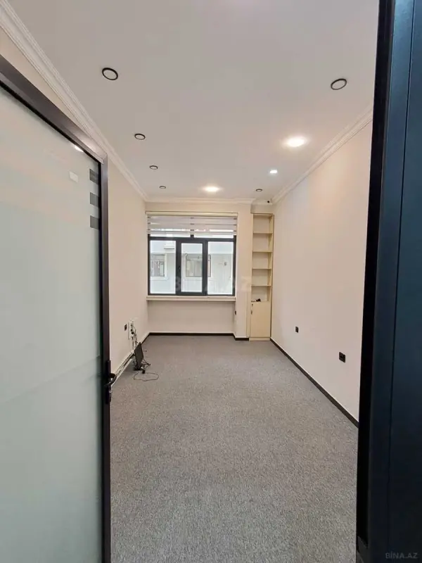 Kirayə verilir 4 otaqlı ofis 140 m²