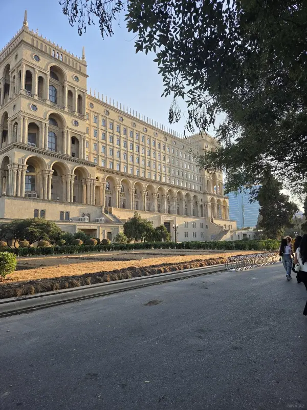 Satılır 3 otaqlı mənzil 96 m²