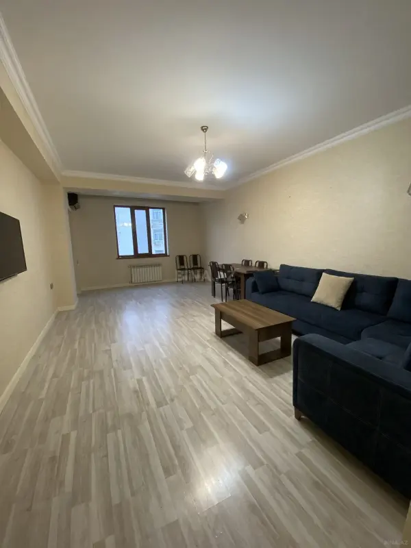 Satılır 2 otaqlı mənzil 68 m²