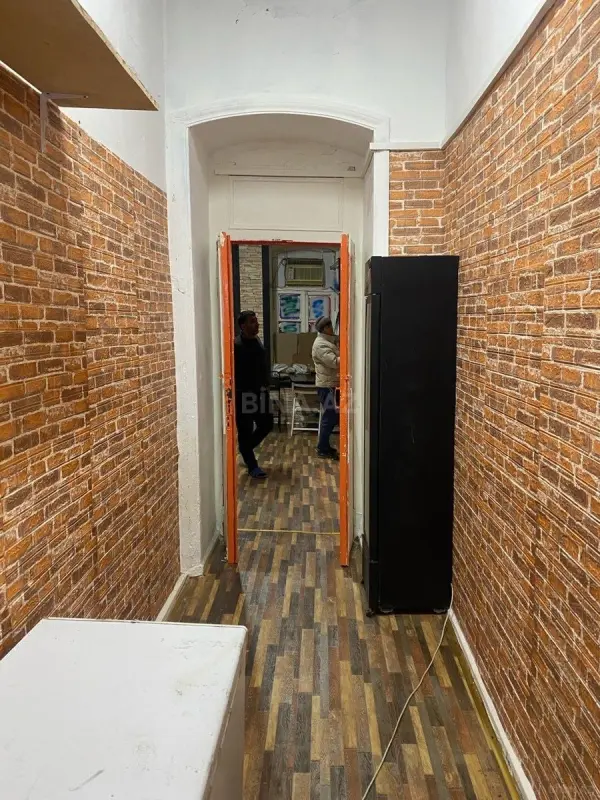 Kirayə verilir 3 otaqlı ofis 70 m²