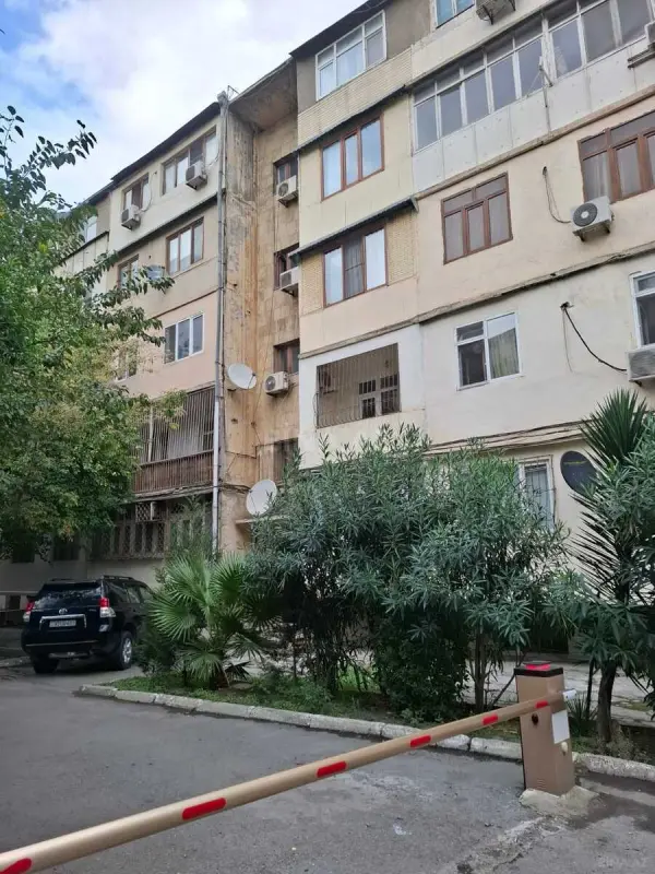 Satılır 3 otaqlı mənzil 90 m²