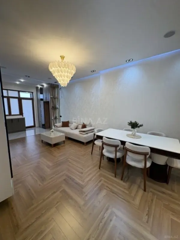 Satılır 3 otaqlı mənzil 109 m²