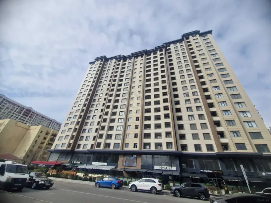 Satılır 3 otaqlı mənzil 155 m²