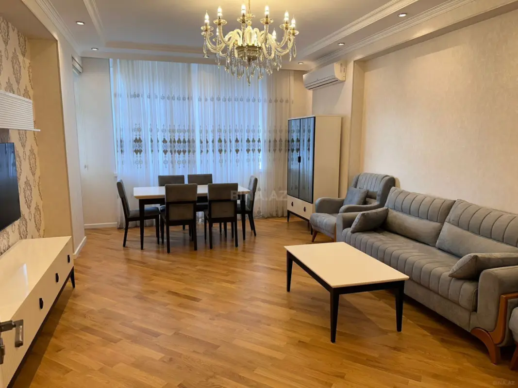 Kirayə verilir 2 otaqlı mənzil 90 m²