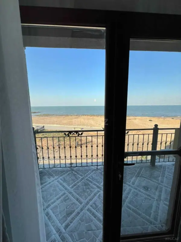 Satılır 2 otaqlı mənzil 93 m²