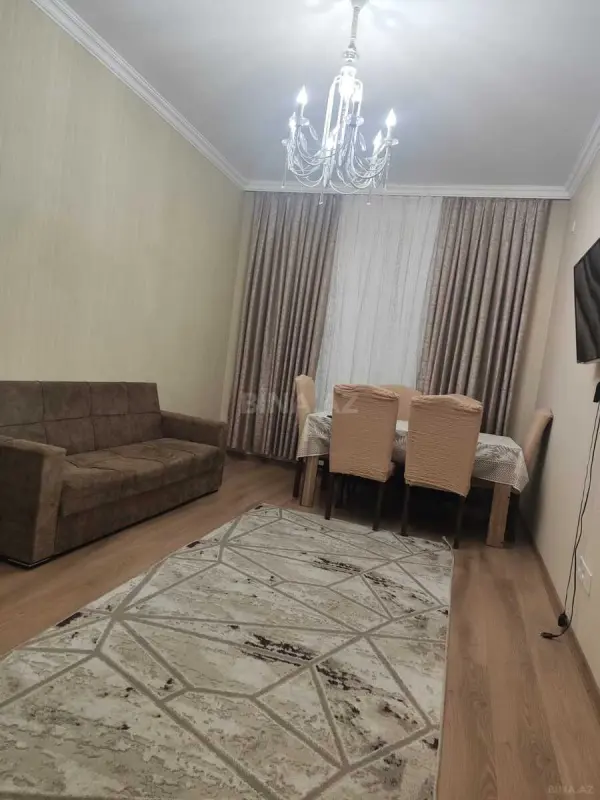 Kirayə verilir 2 otaqlı mənzil 66 m²