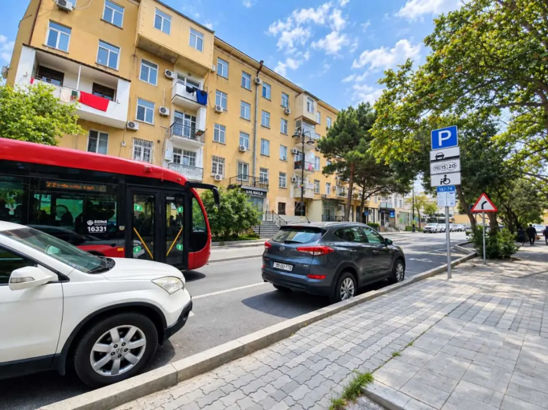 Satılır 2 otaqlı mənzil 53 m²