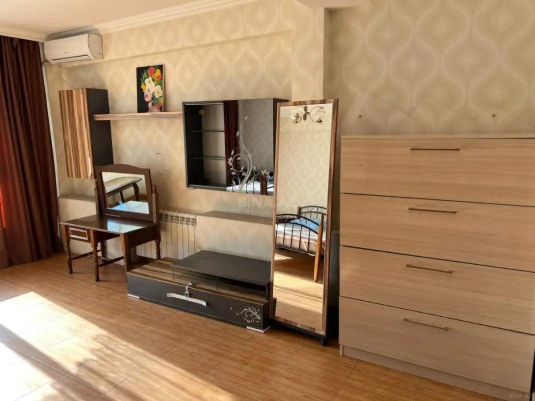 Kirayə verilir 3 otaqlı mənzil 100 m²