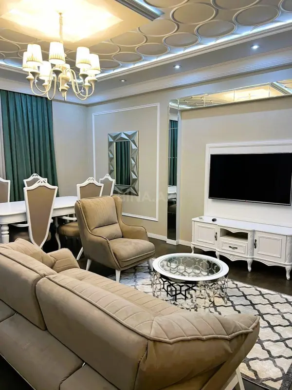 Satılır 2 otaqlı mənzil 105 m²