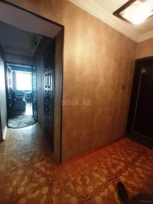 Satılır 5 otaqlı mənzil 120 m²