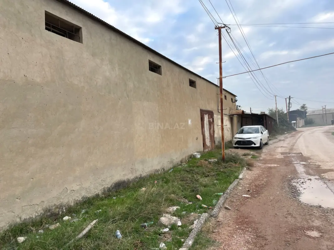 Satılır obyekt 157 m²