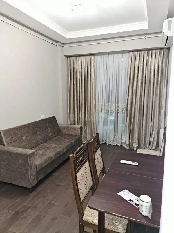 Kirayə verilir 2 otaqlı mənzil 45 m²