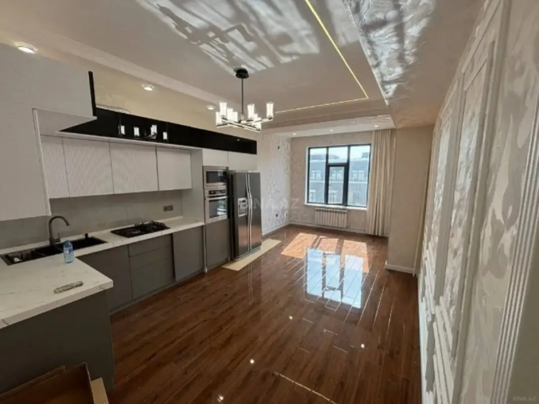 Satılır 3 otaqlı mənzil 106 m²